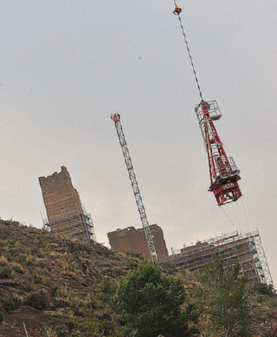 <span style='color:#780948'>ARCHIVED</span> - Alhama de Murcia, phase 4 of castle restoration starts with a Kamov KA32